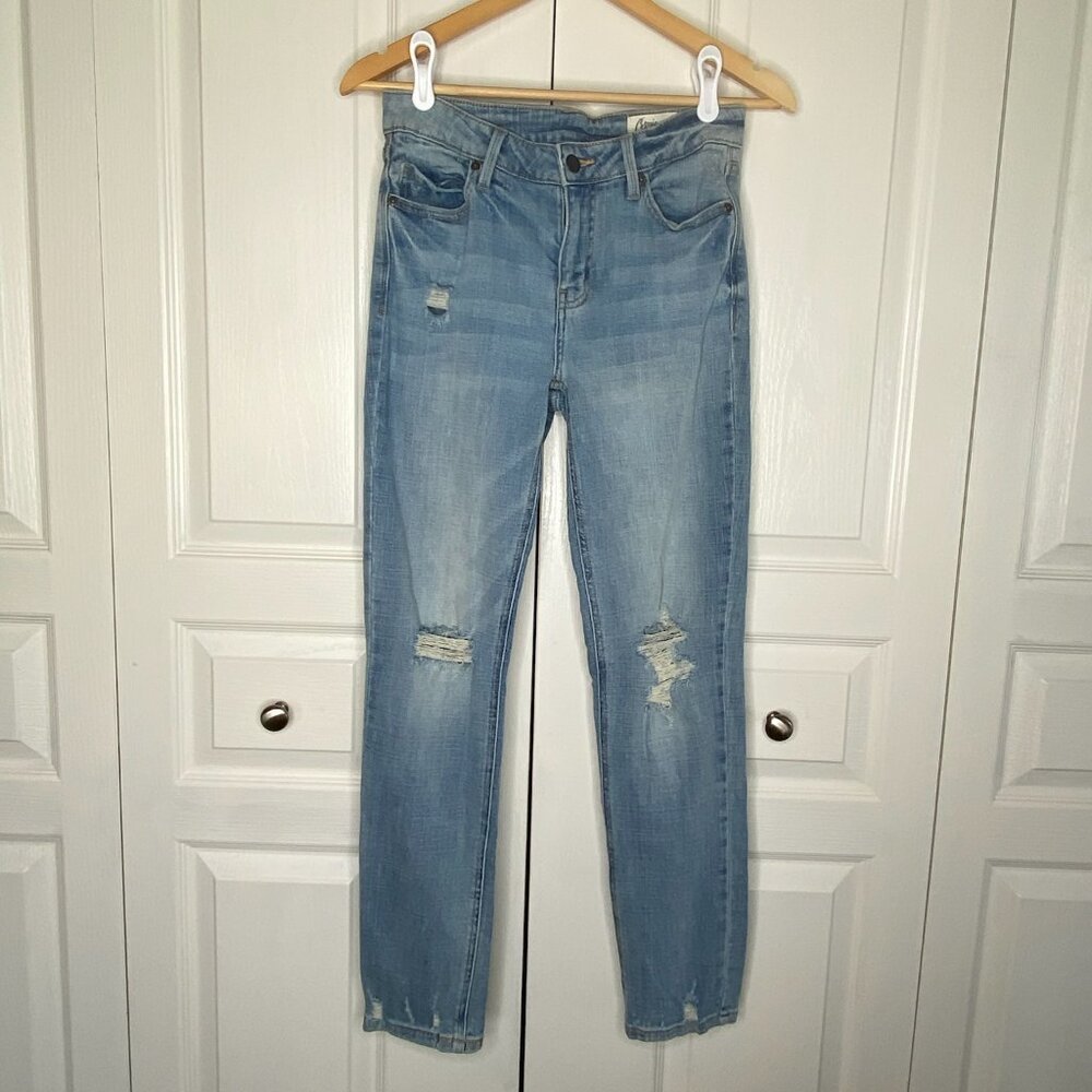 Like New Cosmic Blue Love Light Wash/Distressed Boyfriend Jeans Size 26